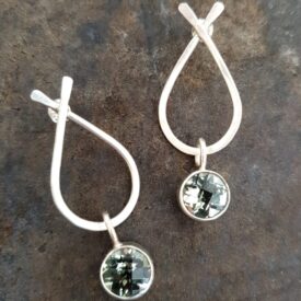 Green Amethyst Criss Cross Loops earrings